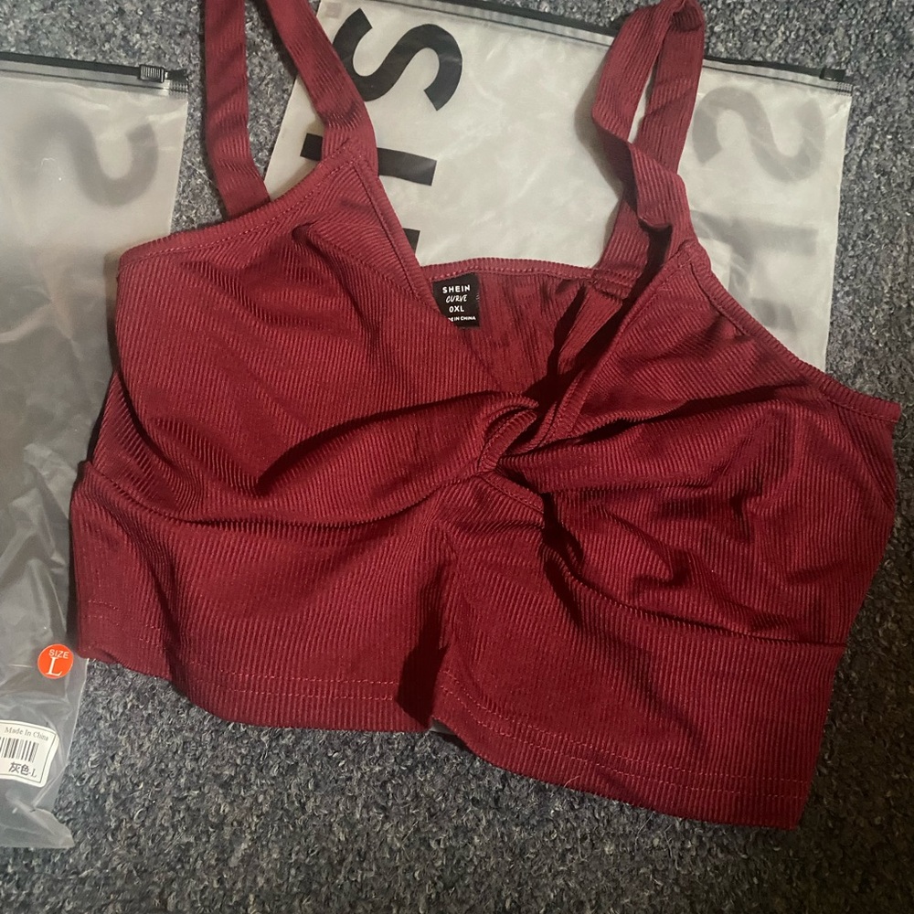 SHEIN Curve Oxblood Ribbed Top